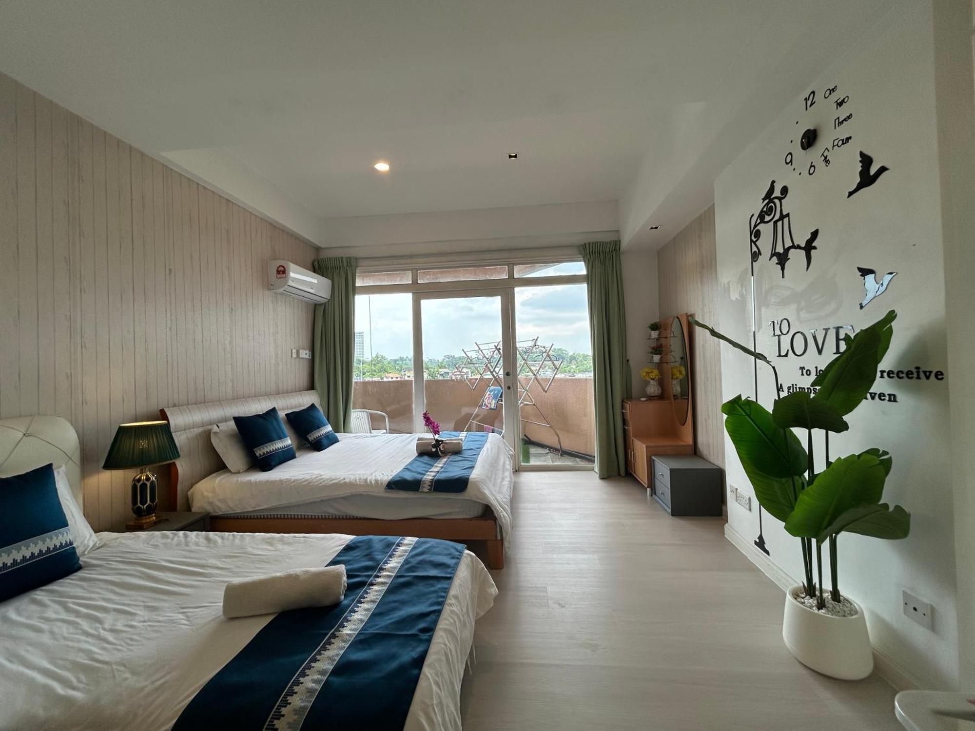 Riverbank Suites Waterfront Kuching Eksteriør billede